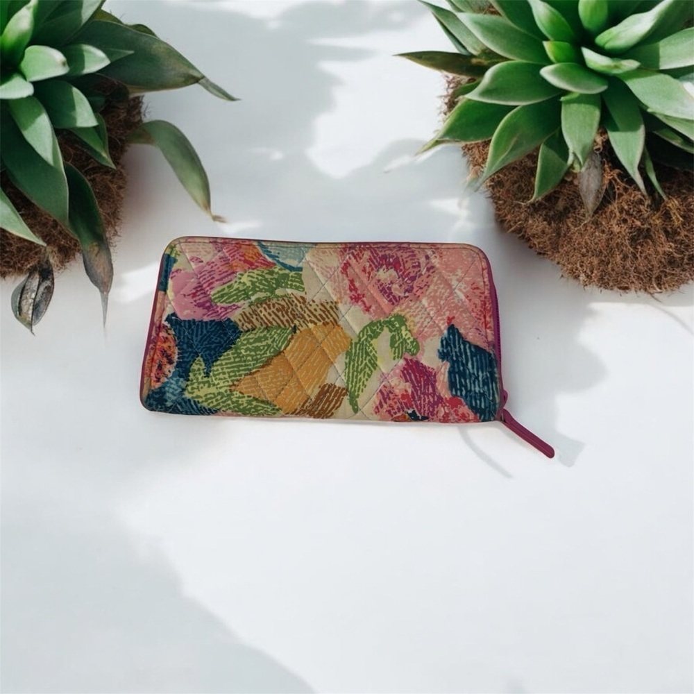 Vera Bradley Super Bloom Wallet Multicolor Floral Quilted Cotton - Picture 1 of 4